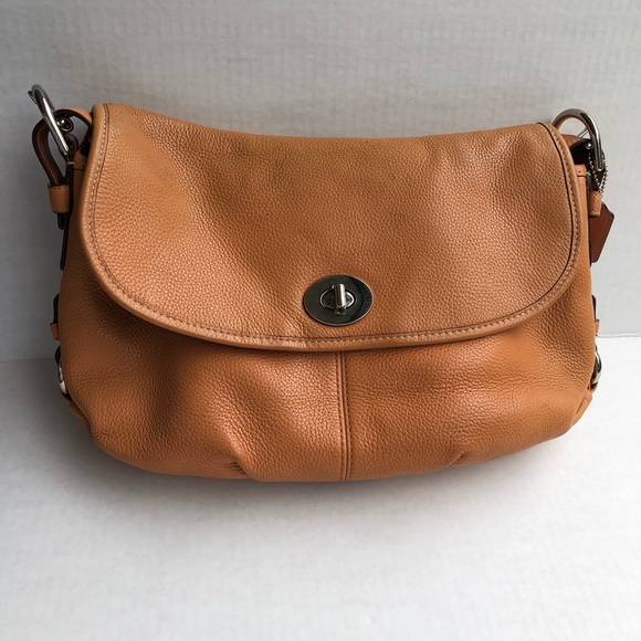 Coach Handbags - Coach Crossbody